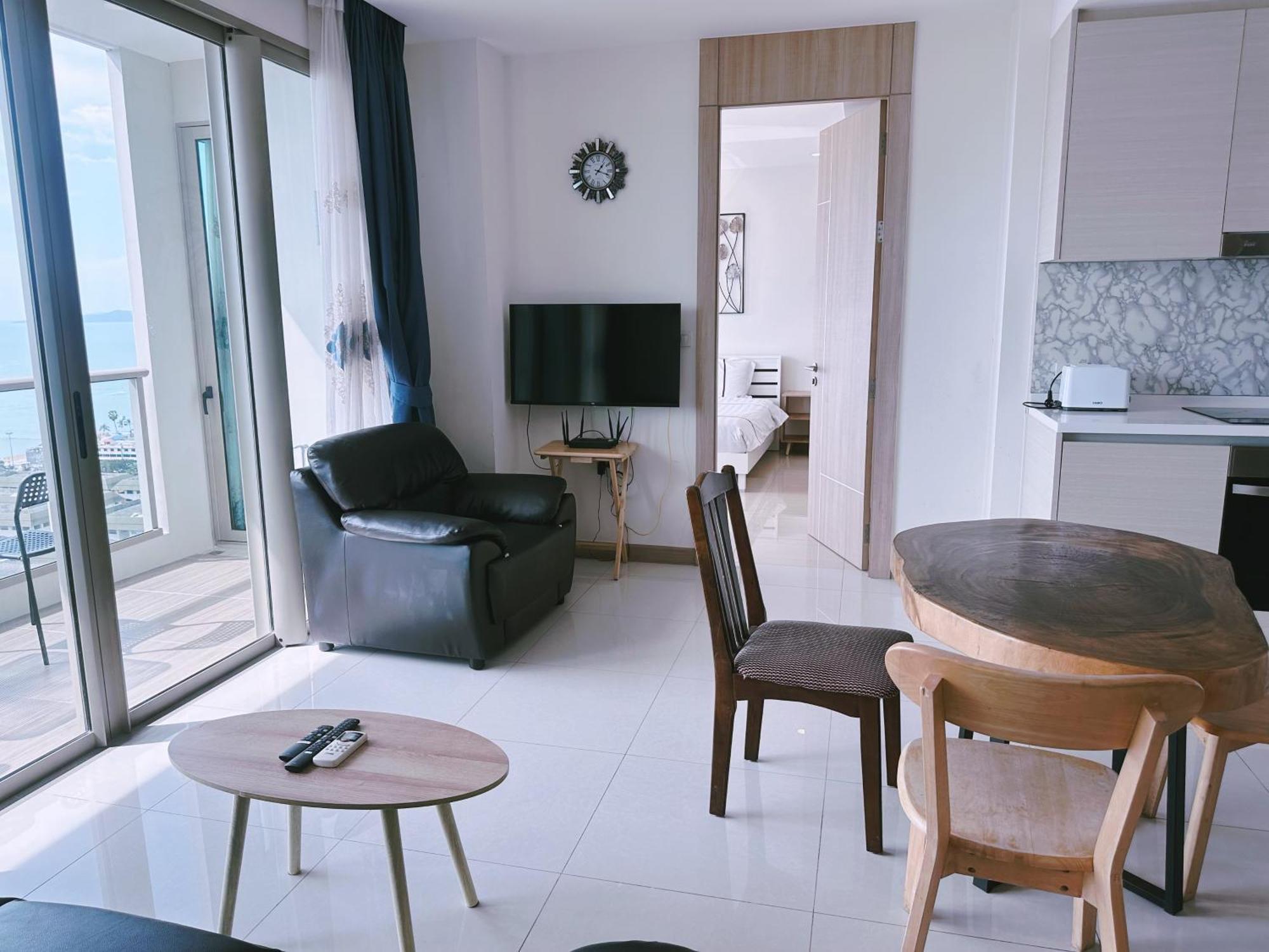 Appartement Riviera Jomtien By Daisy Pattaya 2 Extérieur photo